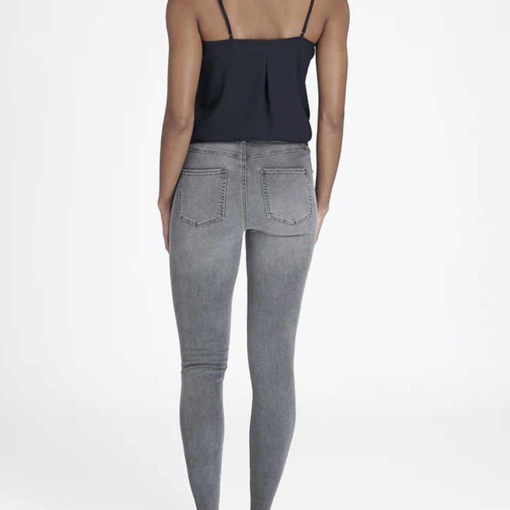 Spanx Vintage Distressed Ankle Skinny Jeans- Size Large